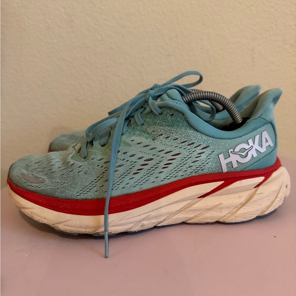 Hoka One One Clifton 8 Teal Women’s size 8 B